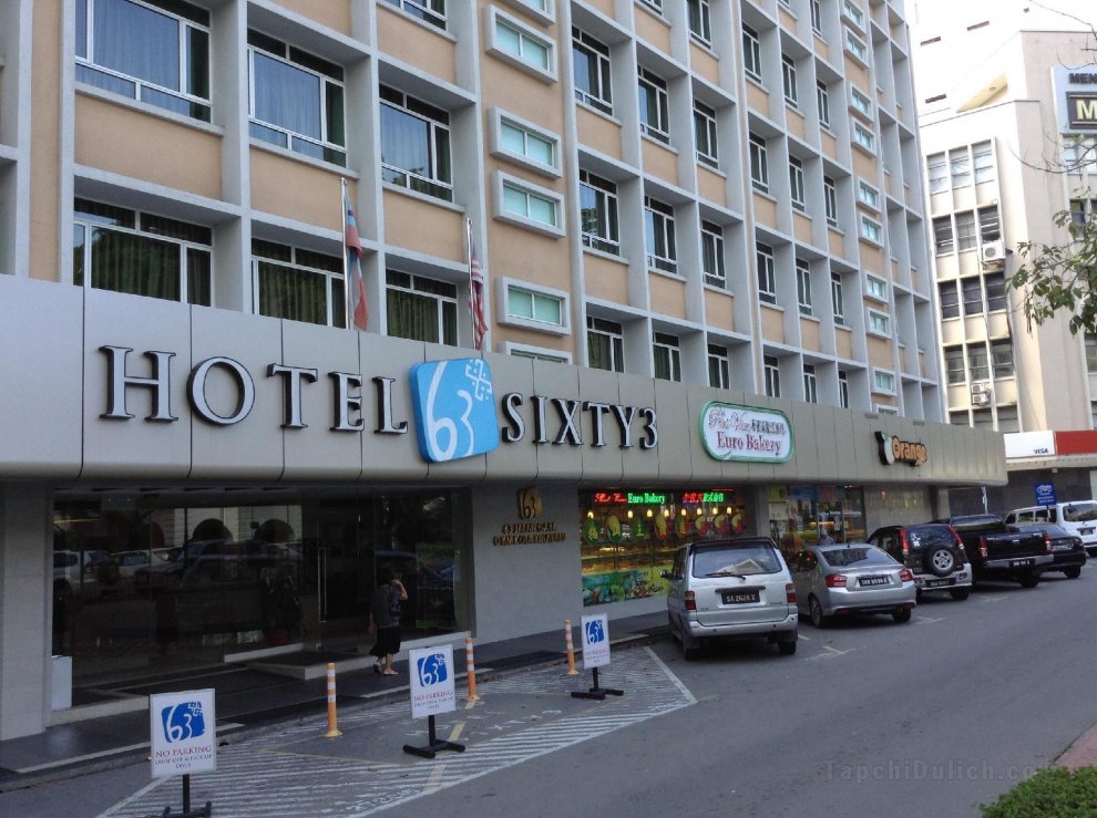 Khách sạn Sixty3