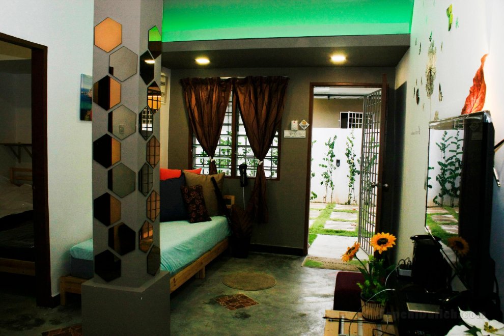 Three-Bedroom Homestay @ Tanjung Malim