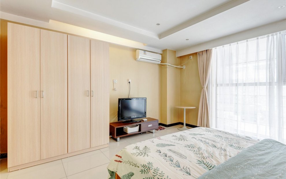 Forest Apt near Jinrong St&West Railway Stn