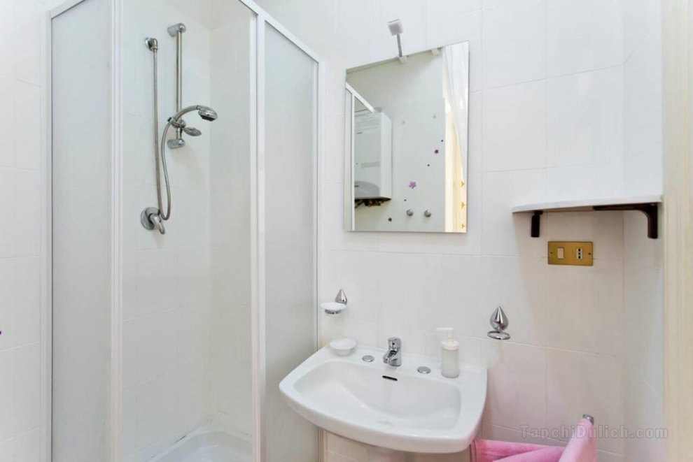 140平方米1臥室公寓(濱水區) - 有1間私人浴室