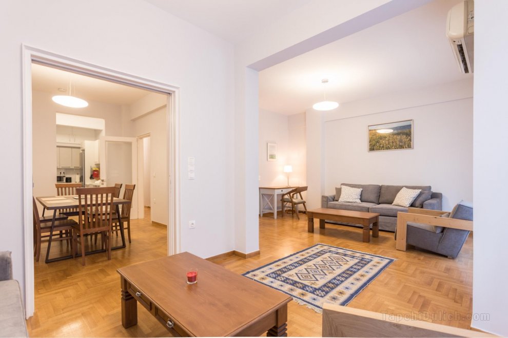 HiEnd Flat for Family-TopLocation