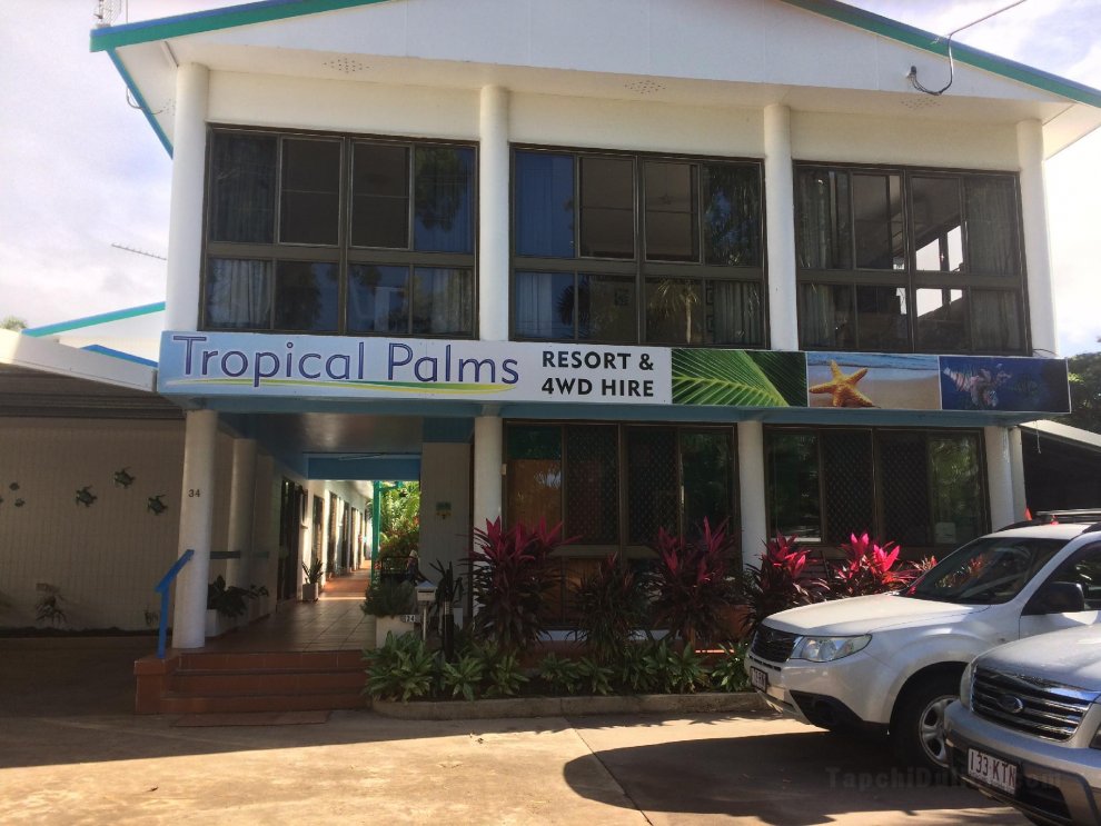 Tropical Palms Resort & 4WD Hire