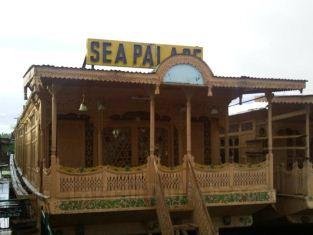 Sea Palace Group of Houseboat