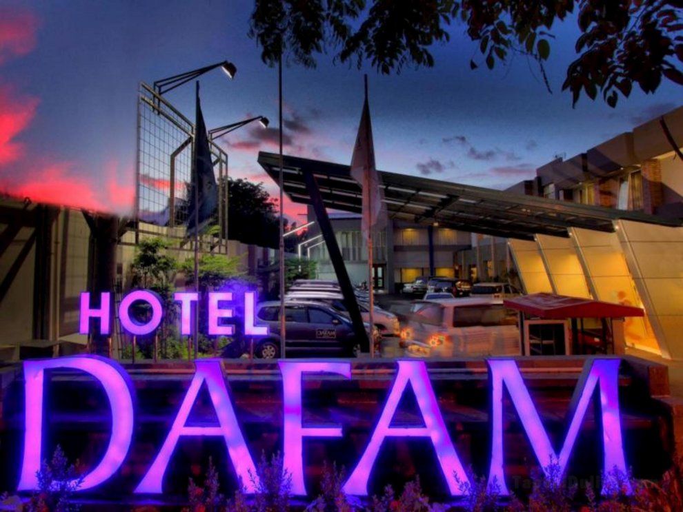 Khách sạn Dafam Cilacap