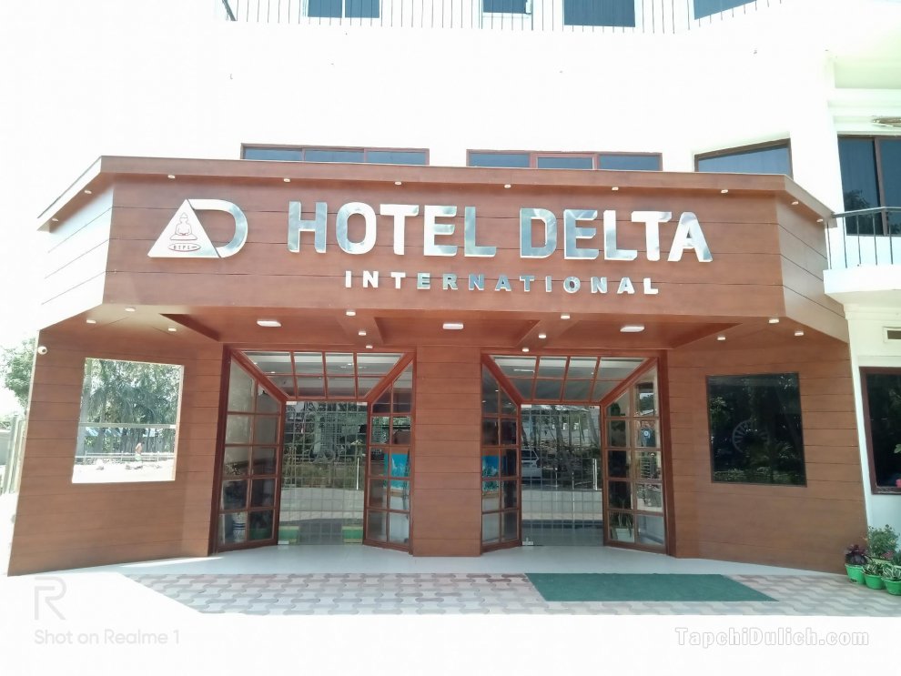 Khách sạn Delta International