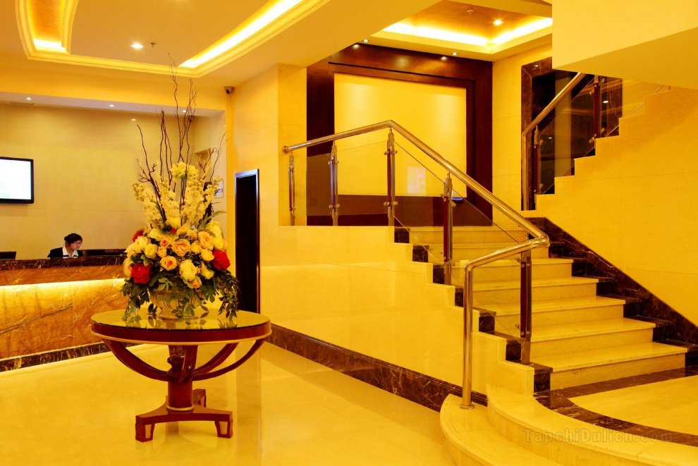 GreenTree Inn Guiyang Shifu Court Street Business Hotel