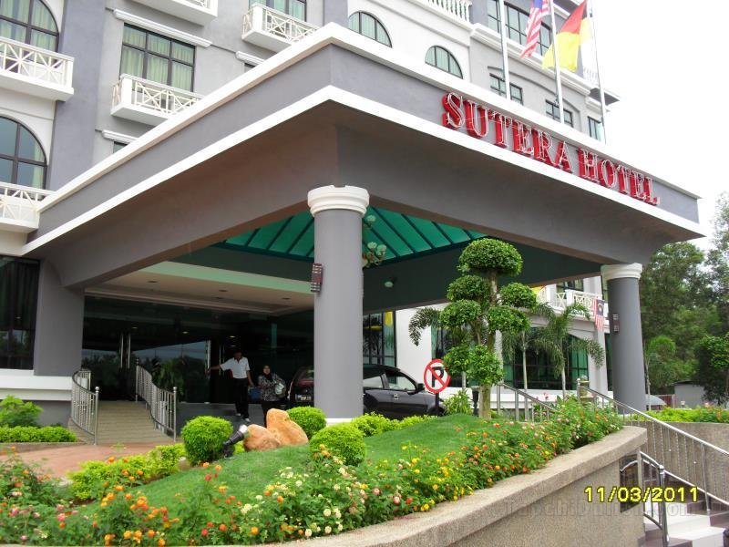 Khách sạn Sutera
