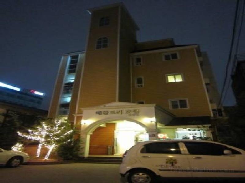 Khách sạn Apple Tree Pohang