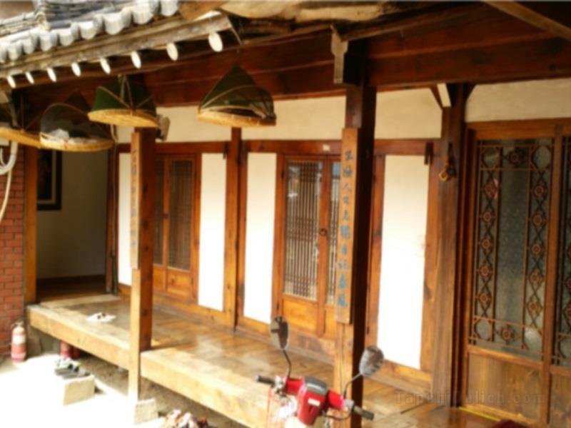Shillabang Guest House