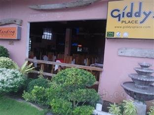 Giddy's Place PADI Dive Resort