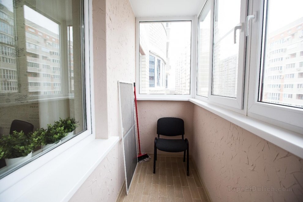 2-room apartment on Rossiyskaya