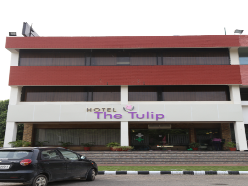 Khách sạn The Tulip
