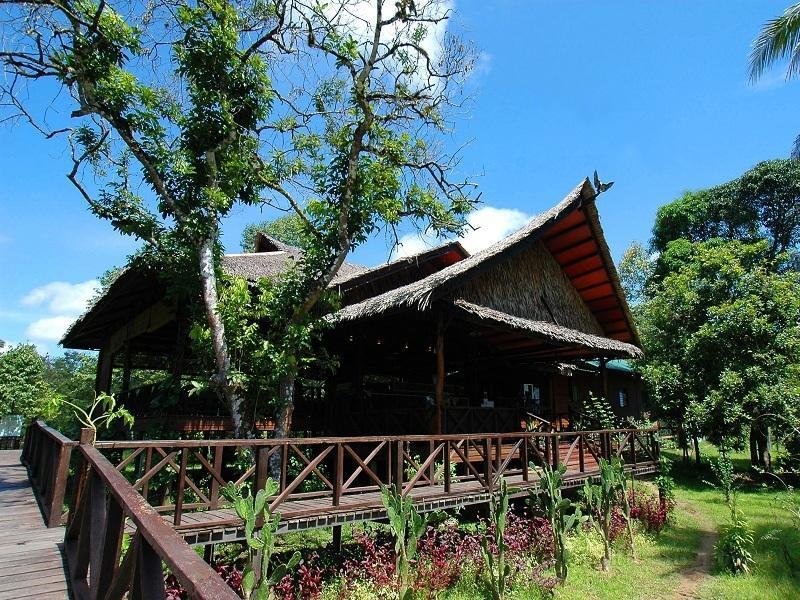 Bilit Rainforest Lodge