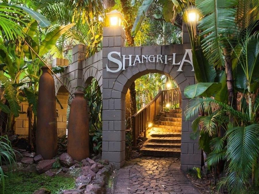 Khách sạn Shangri La Country & Spa