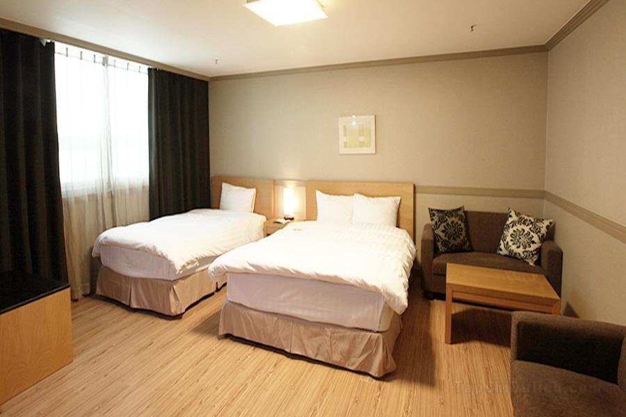 Khách sạn Changwon AT Business