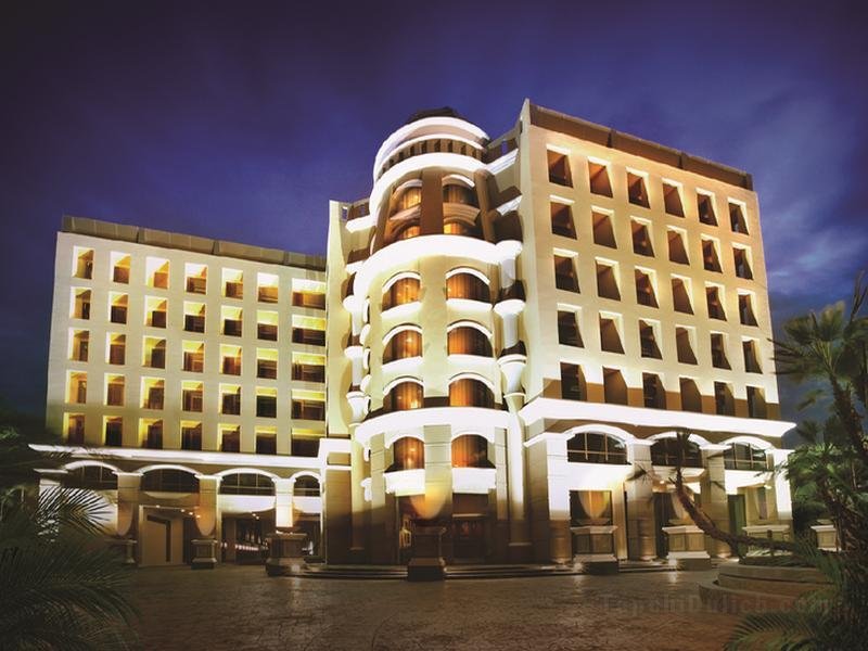 Khách sạn Maleewana & Resort