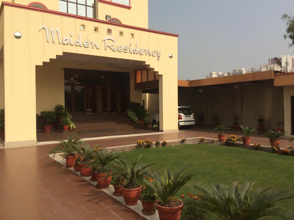 Khách sạn Maiden Residency