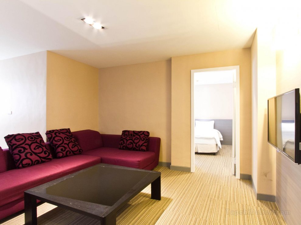 Haifu Hotel & Suites
