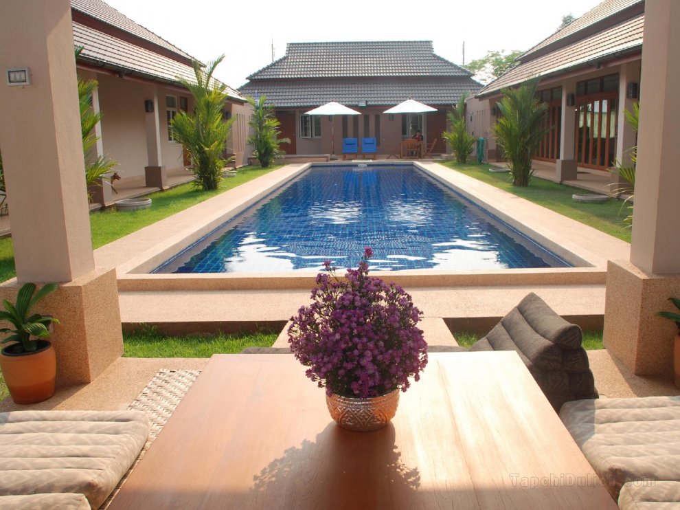 Lanna Thai Villa Home Stay