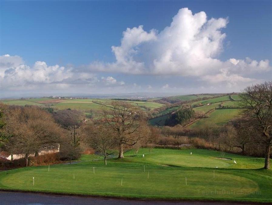 Highbullen Hotel, Golf and Country Club