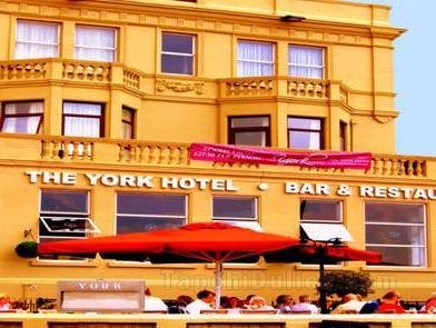 Khách sạn The York