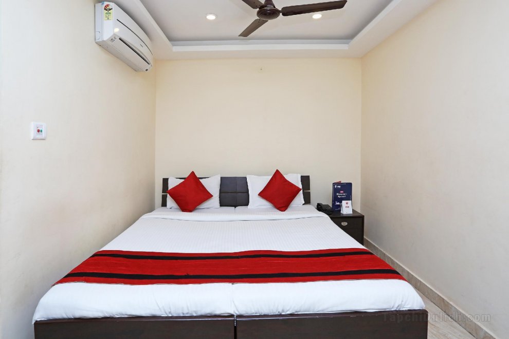 Khách sạn OYO 8812 White Palace & Resort New Alipore