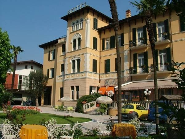 Khách sạn Maderno