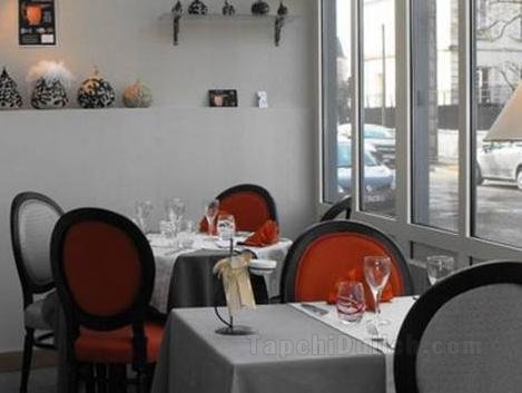 Khách sạn Restaurant Les Capucins - Repas Possible