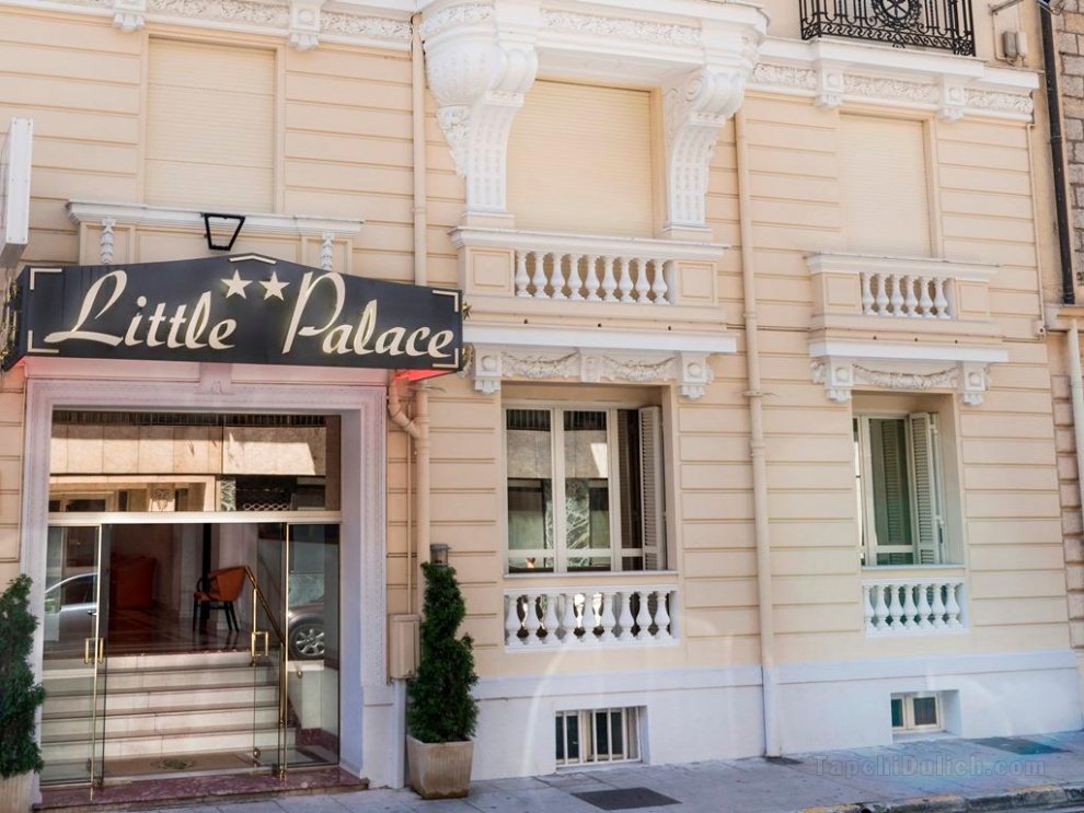 Khách sạn Little Palace