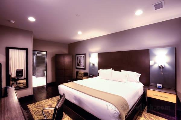Khách sạn Holiday Inn Express & Suites Amarillo West