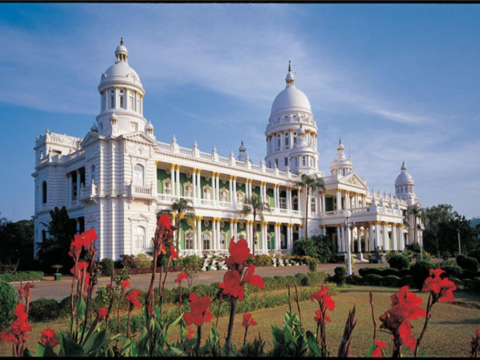 Khách sạn Lalitha Mahal Palace