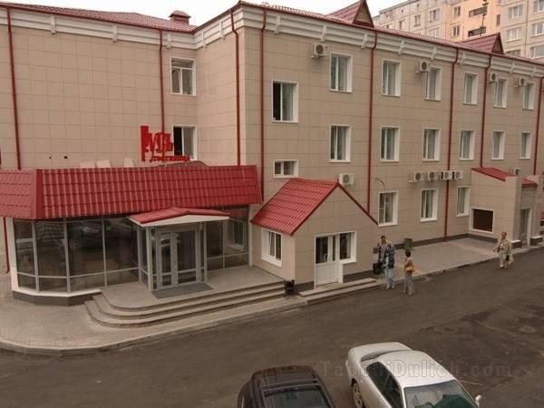 Khách sạn Rus