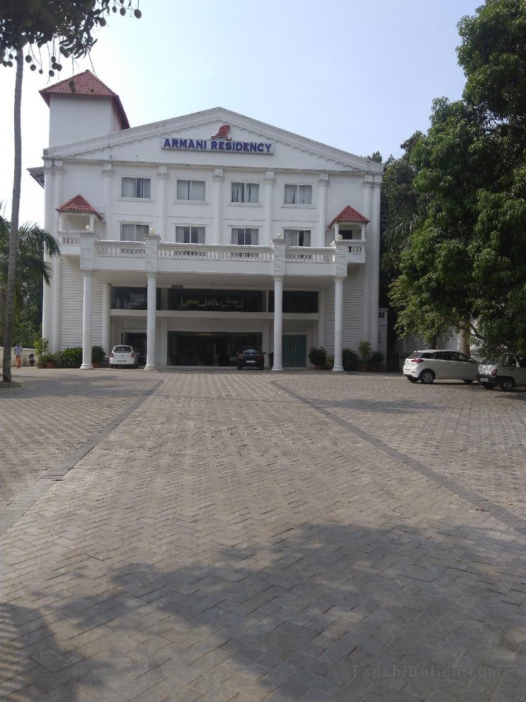 Khách sạn Armani Residency