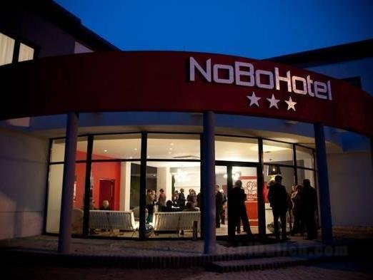 Khách sạn NoBo - business