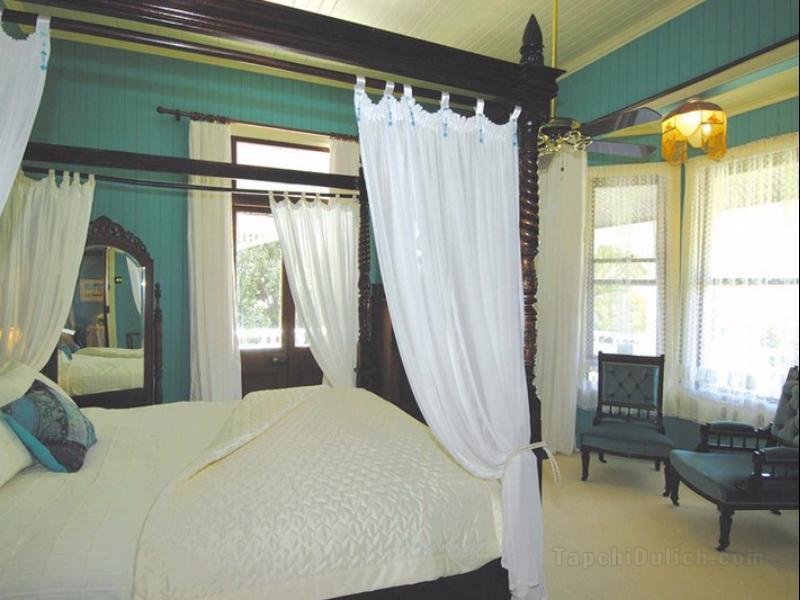 Wiss House Bed and Breakfast