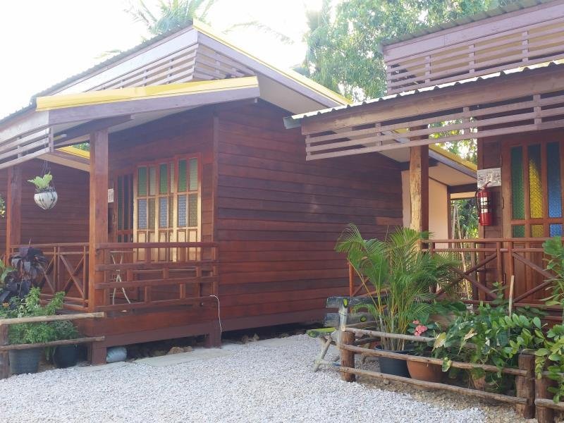 Happy Guesthouse Bungalow