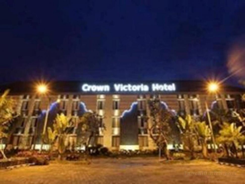 Khách sạn Crown Victoria Tulungagung