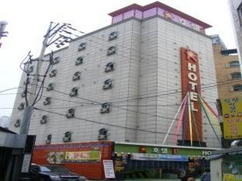 Khách sạn R Seongbuk