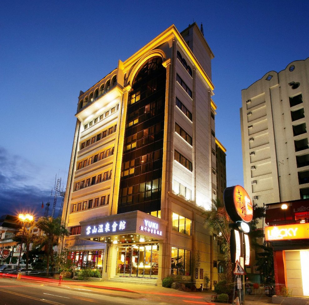 Khách sạn Resort One