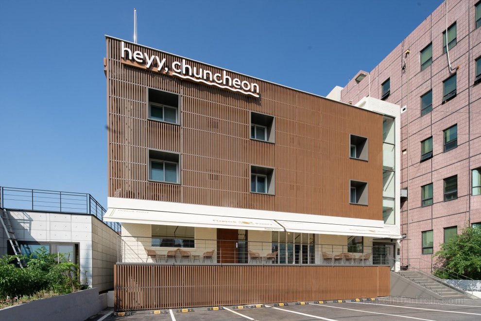 Khách sạn Heyy Chuncheon