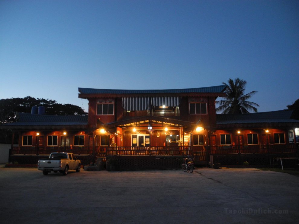 Khách sạn Arung Hayat