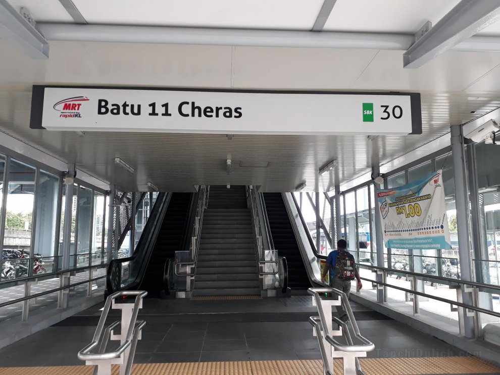 Classic M Homestay @ MRT Batu 11 Cheras Station