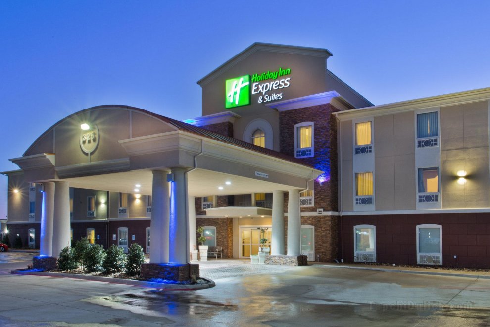 Khách sạn Holiday Inn Express & Suites Alvarado