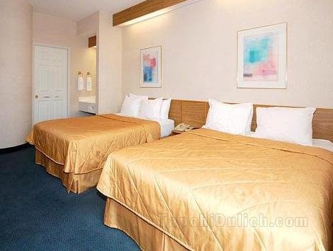 Sleep Inn and Suites Port Clinton