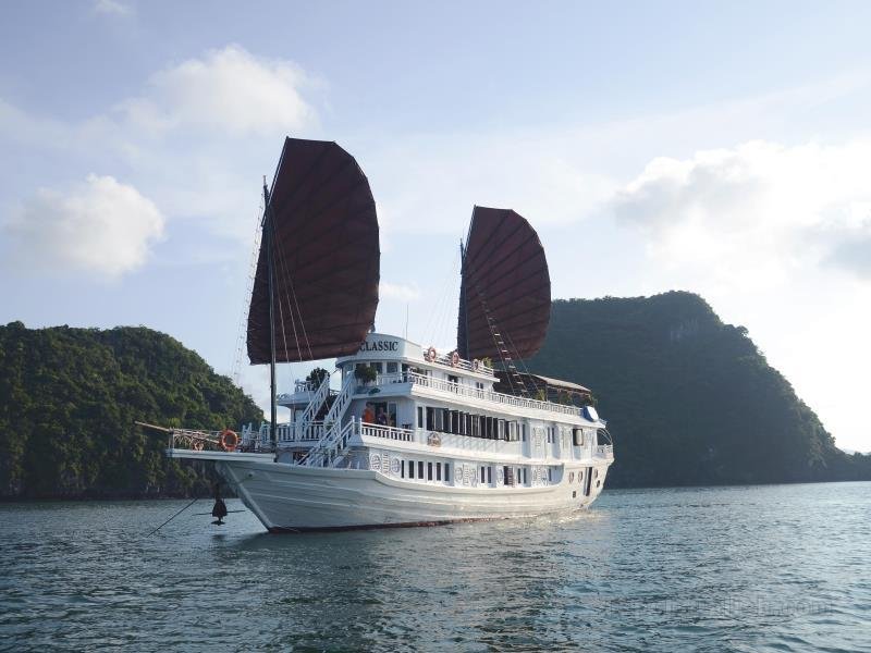 V'Spirit Classic Cruises Halong