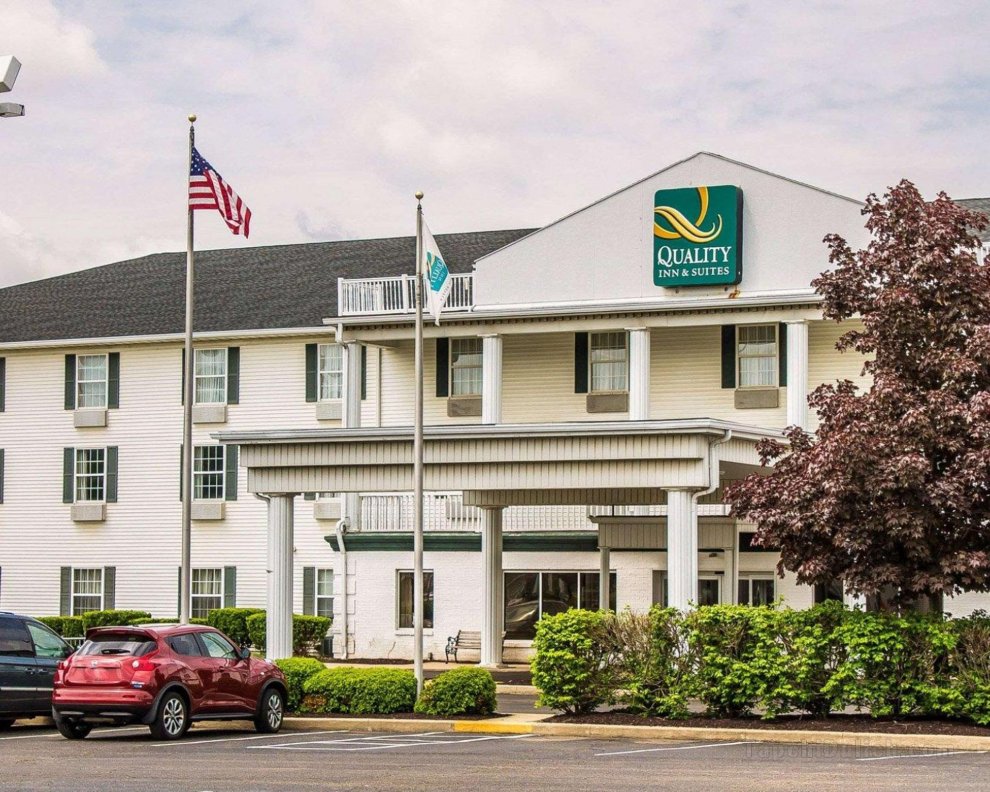 Quality Inn and Suites Bellville - Mansfield