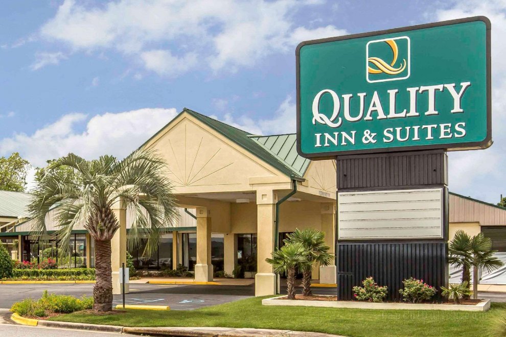 Quality Inn & Suites Quality Inn near Lake Eufaula