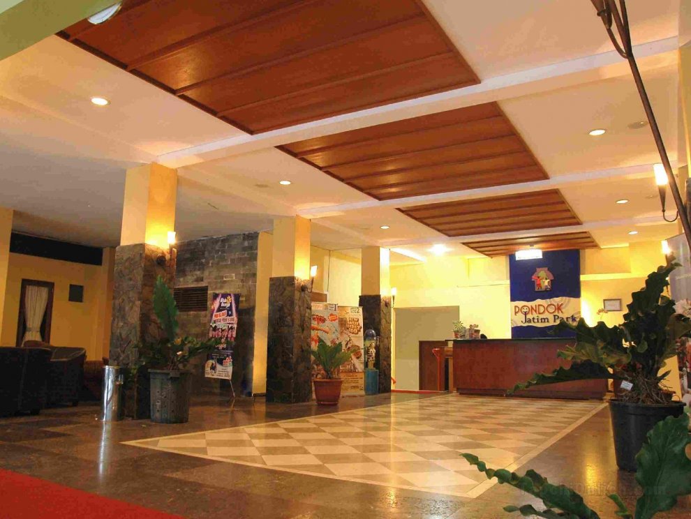 Khách sạn Pondok Jatim Park & Cafe