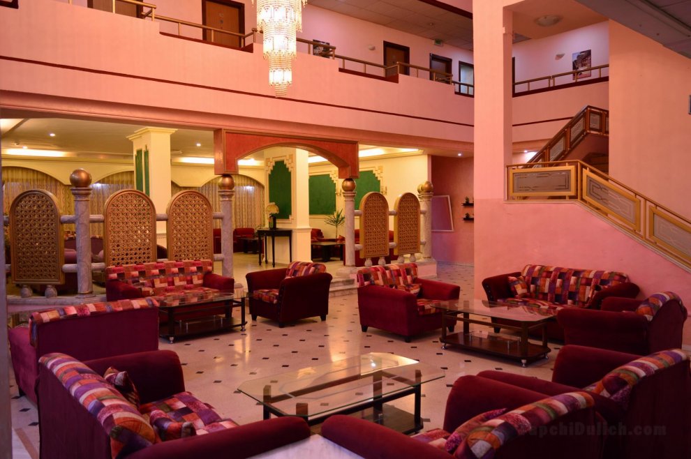 Khách sạn Abjar