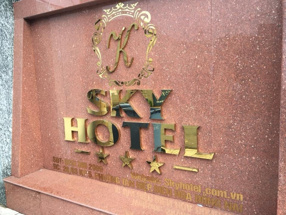 Khách sạn Sky